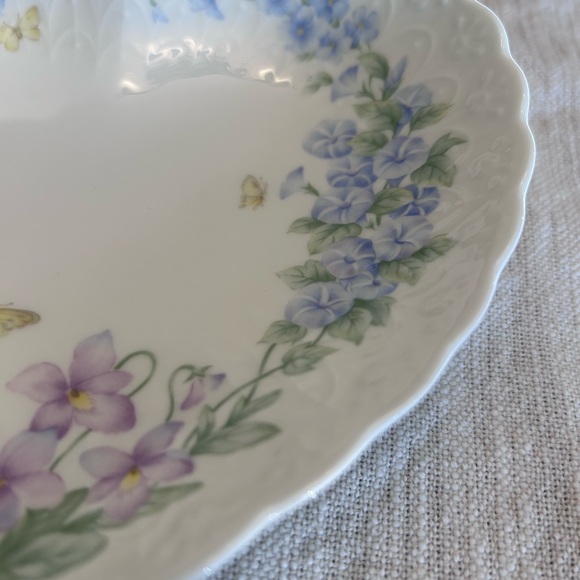 Mikasa Thinking of you heart shaped dish. - Picture 2 of 4